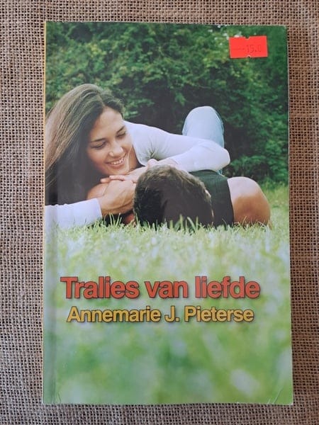 Tralies Van Liefde - Annemarie J. Pieterse Tralies Van Liefde – Annemarie J. Pieterse secondhand book