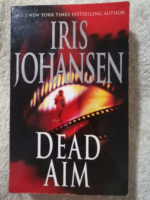 17731638845632510372701413008396 Dead Aim – Iris Johansen secondhand book