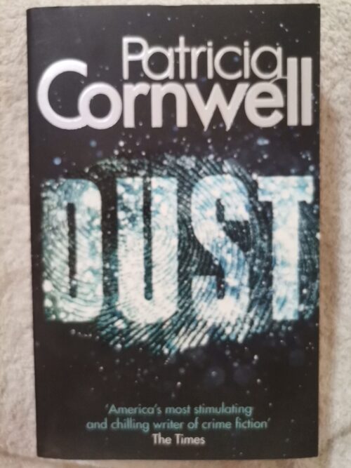 17733097776652914082167334386986 Dust – Patricia Cornwell secondhand book